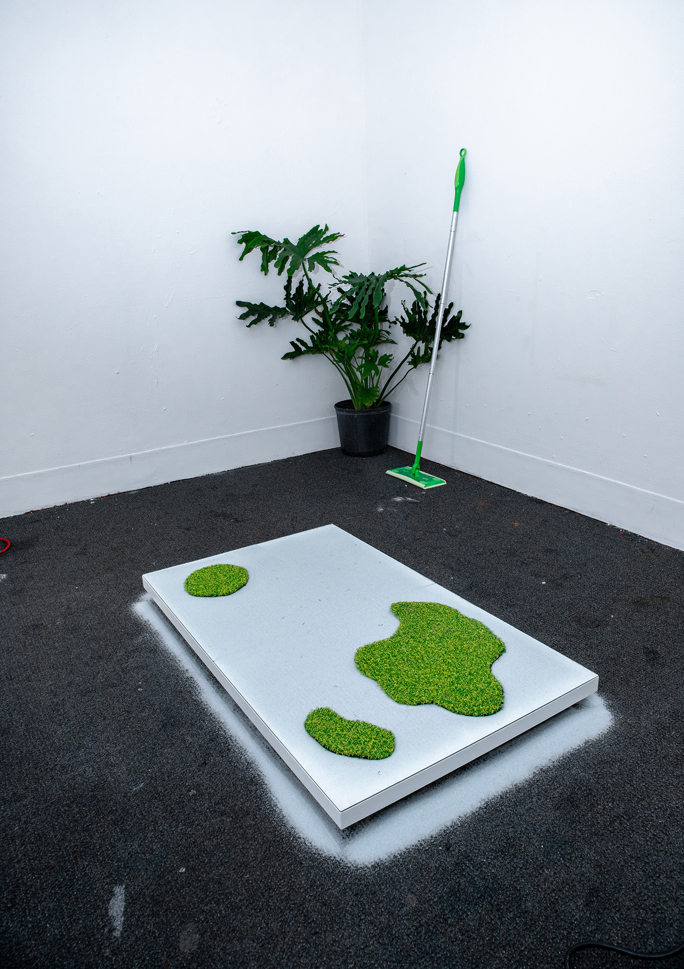 Gardening is hard work (2019), A week long performance. Glass beads, Mirrors, Found objects. Size Variable.